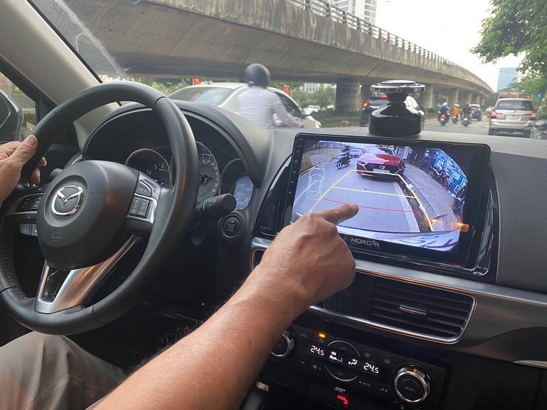 Camera lùi không hiển thị trên màn hình